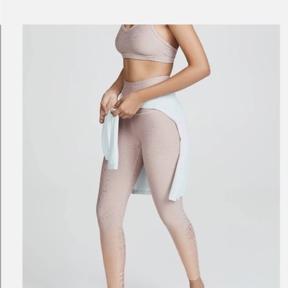 Beyond Yoga women’s Beige Sparkle Leggings